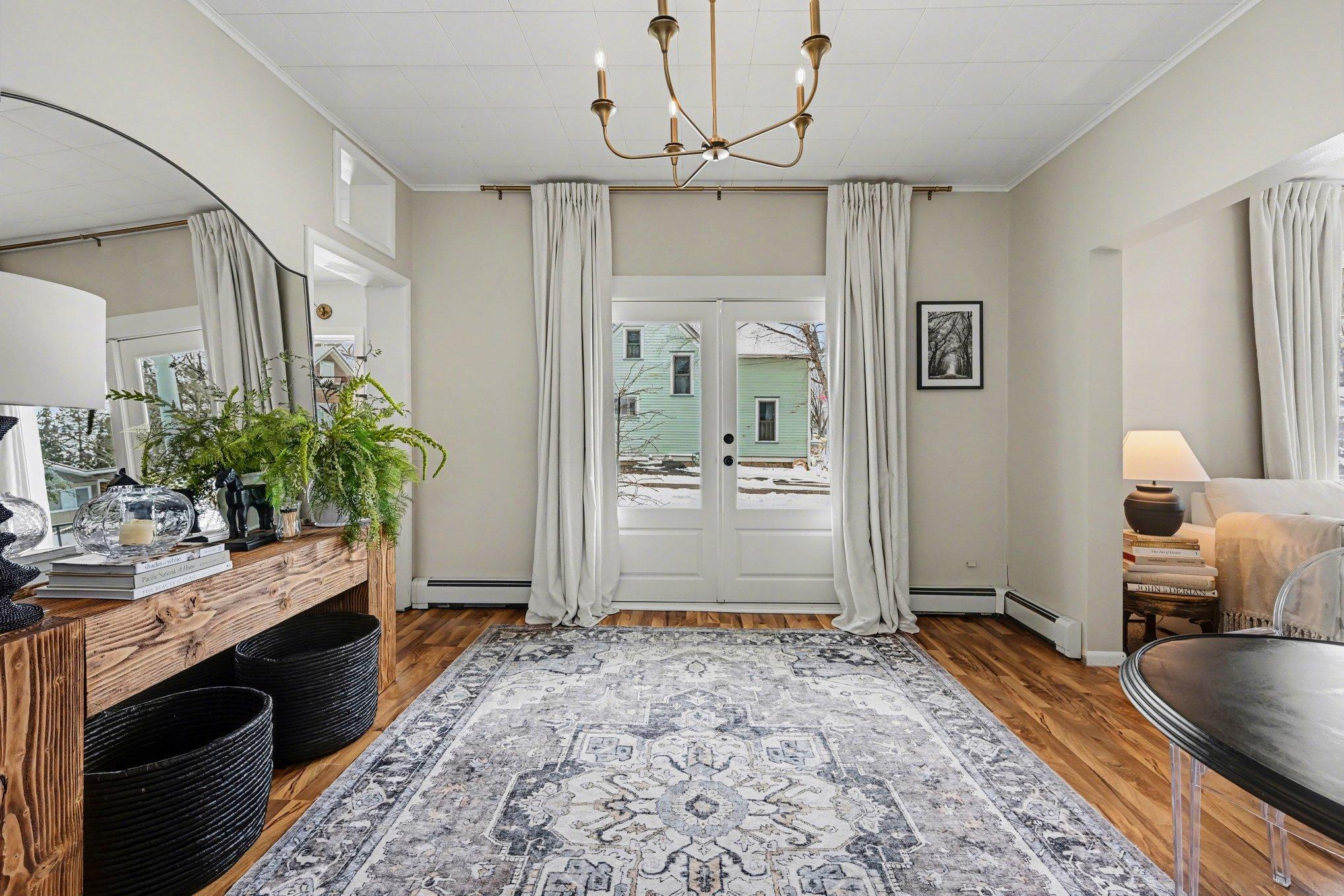 418 4th Street North Hudson, WI 54016 - Photo 6 of 37