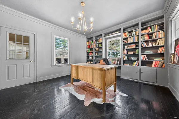 $424,900 | 8010 West County Road 400 North, Royal Center, IN 46978