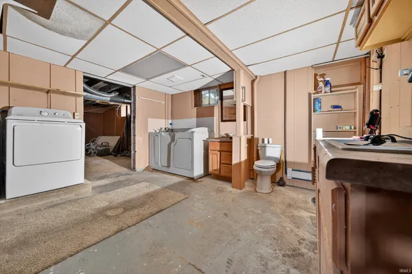 $424,900 | 8010 West County Road 400 North, Royal Center, IN 46978