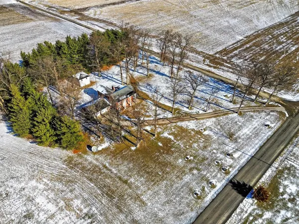 $424,900 | 8010 West County Road 400 North, Royal Center, IN 46978