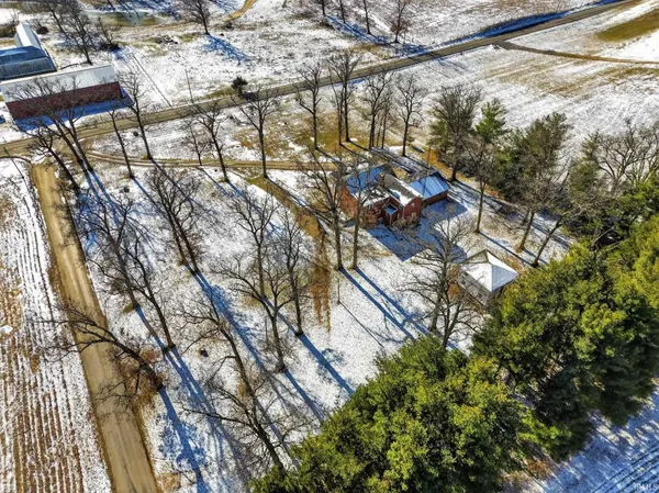 $424,900 | 8010 West County Road 400 North, Royal Center, IN 46978