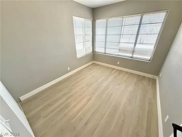 $2,195 | 6990 Paddington Way, Las Vegas, NV 89147