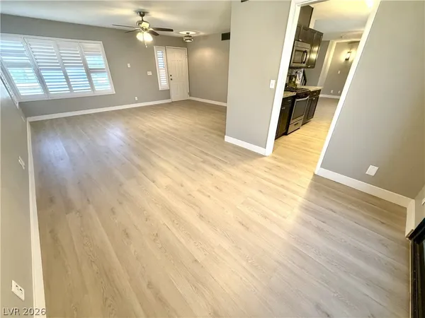 $2,195 | 6990 Paddington Way, Las Vegas, NV 89147