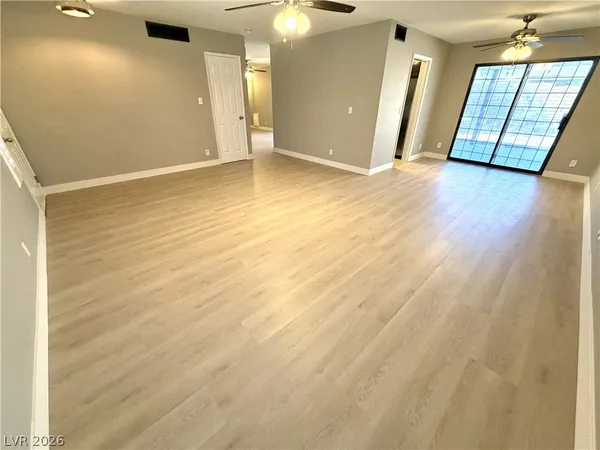 $2,195 | 6990 Paddington Way, Las Vegas, NV 89147