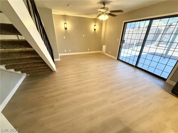 $2,195 | 6990 Paddington Way, Las Vegas, NV 89147
