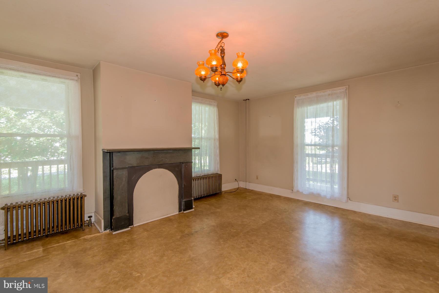6101 Middleburg Road Keymar, MD 21757 - Photo 8 of 30 Dining Room