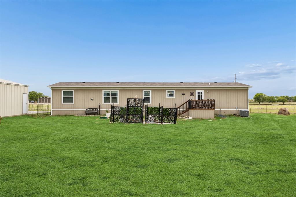 277 County Road 2735 Decatur, TX 76234 - Photo 23 of 26