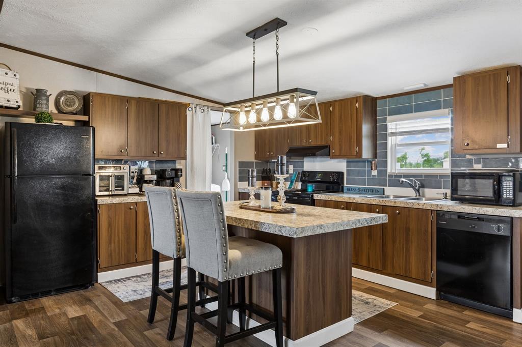 277 County Road 2735 Decatur, TX 76234 - Photo 9 of 26