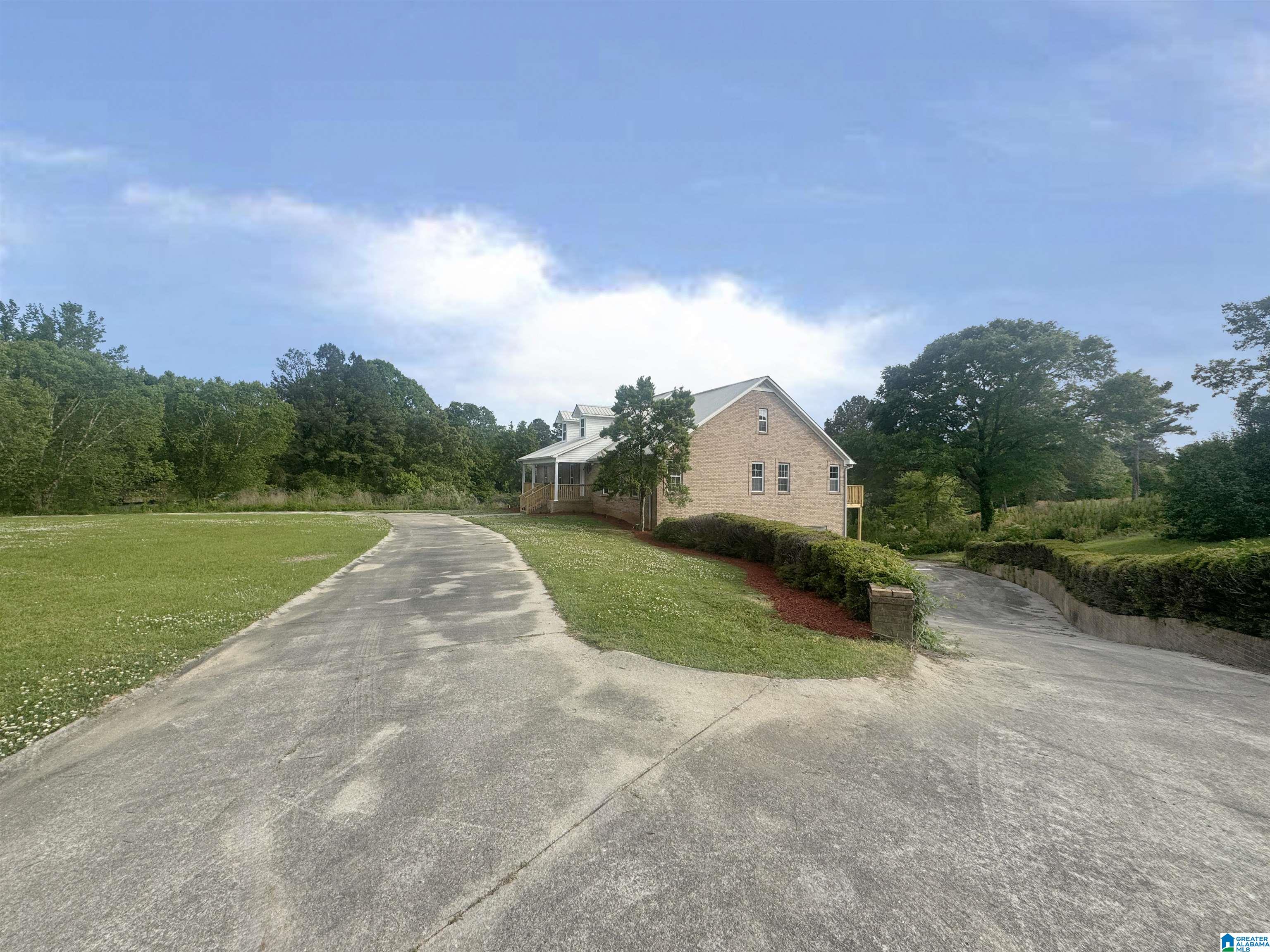 1914 Loop Road Moody, AL 35004 - Photo 2 of 46