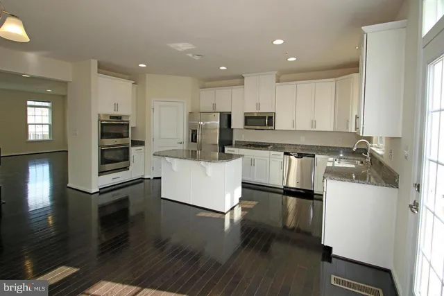 $3,900 | 2482 Baldwin Crescent Northeast, Washington, DC 20018