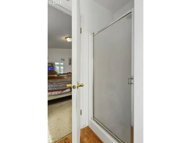 $315,000 | 1206 Highway 197, Maupin, OR 97037