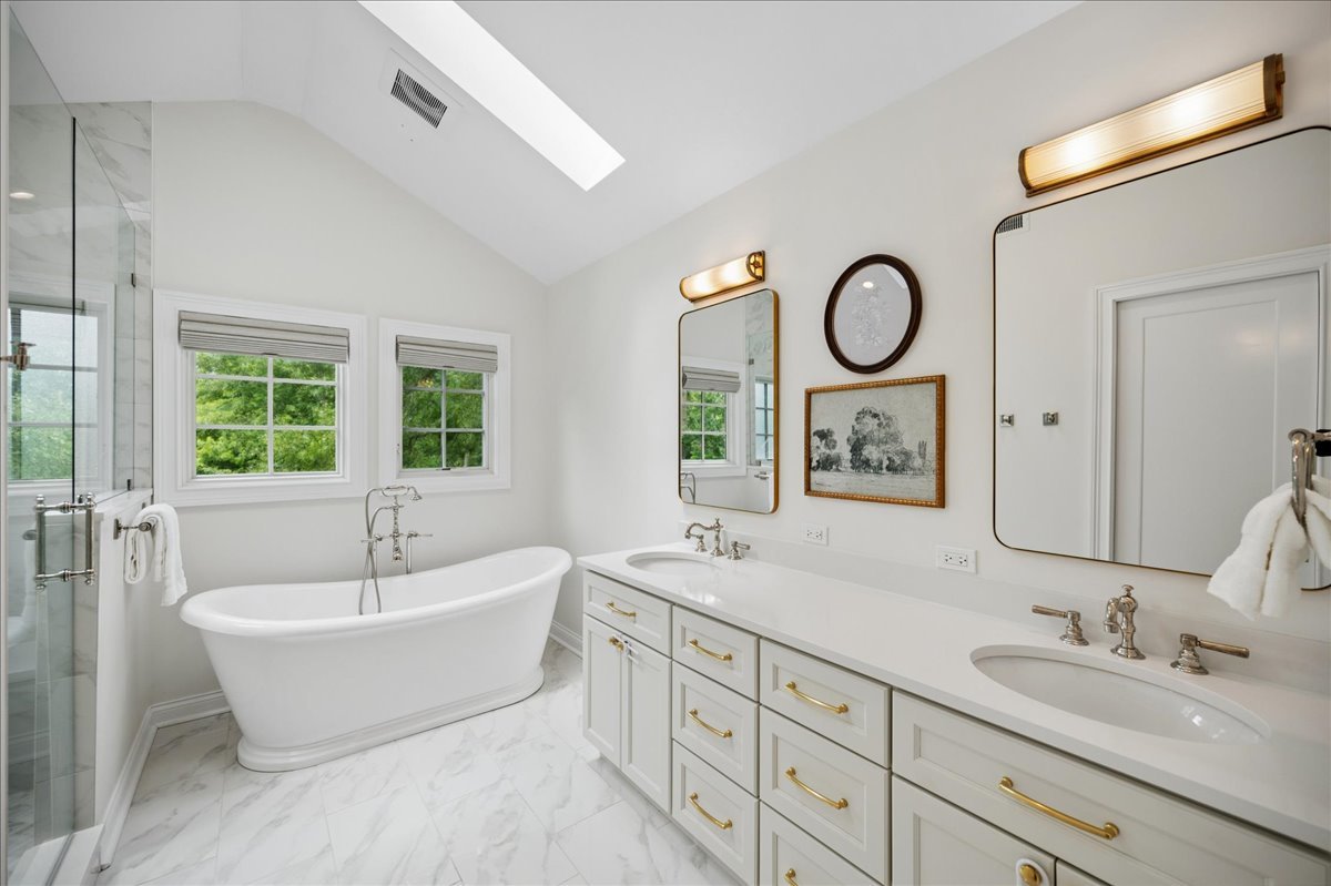792 Walden Road Winnetka, IL 60093 - Photo 21 of 35