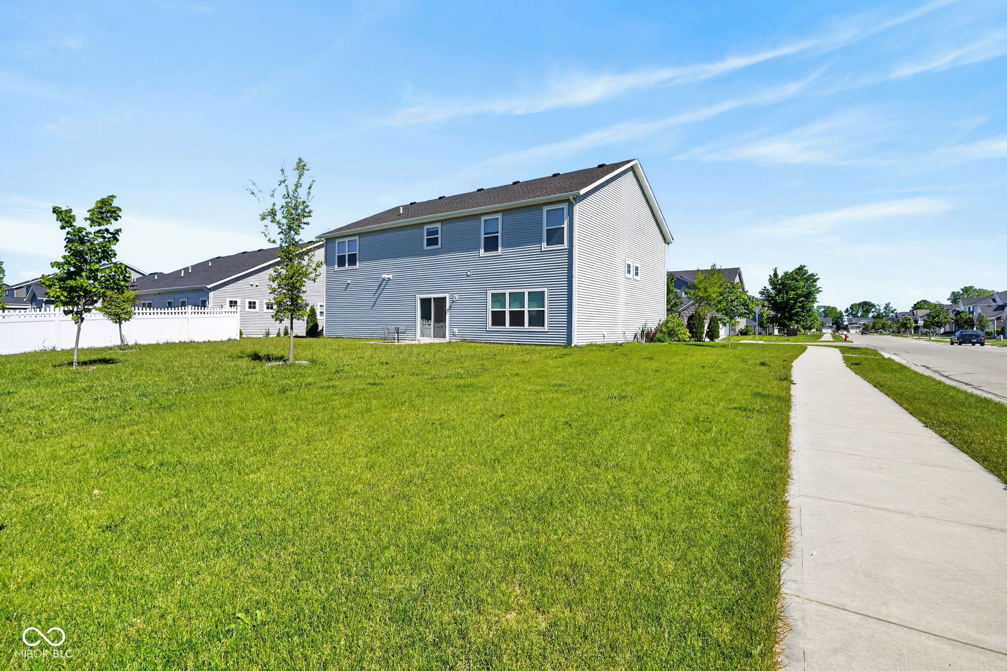 879 Rattlebox Lane Westfield, IN 46074 - Photo 10 of 52