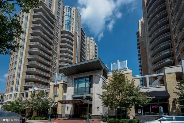 $2,700 | 11990 Market Street, Unit 1106, Reston, VA 20190