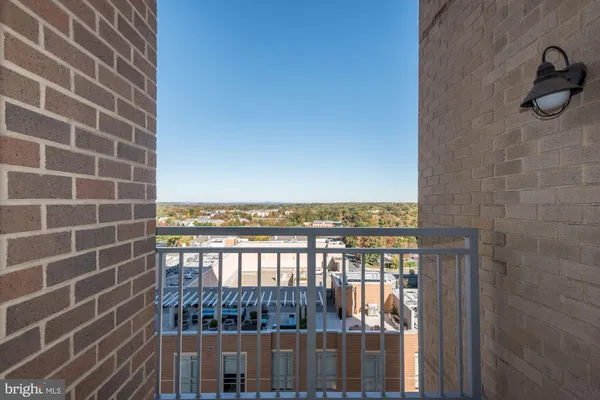 $2,700 | 11990 Market Street, Unit 1106, Reston, VA 20190