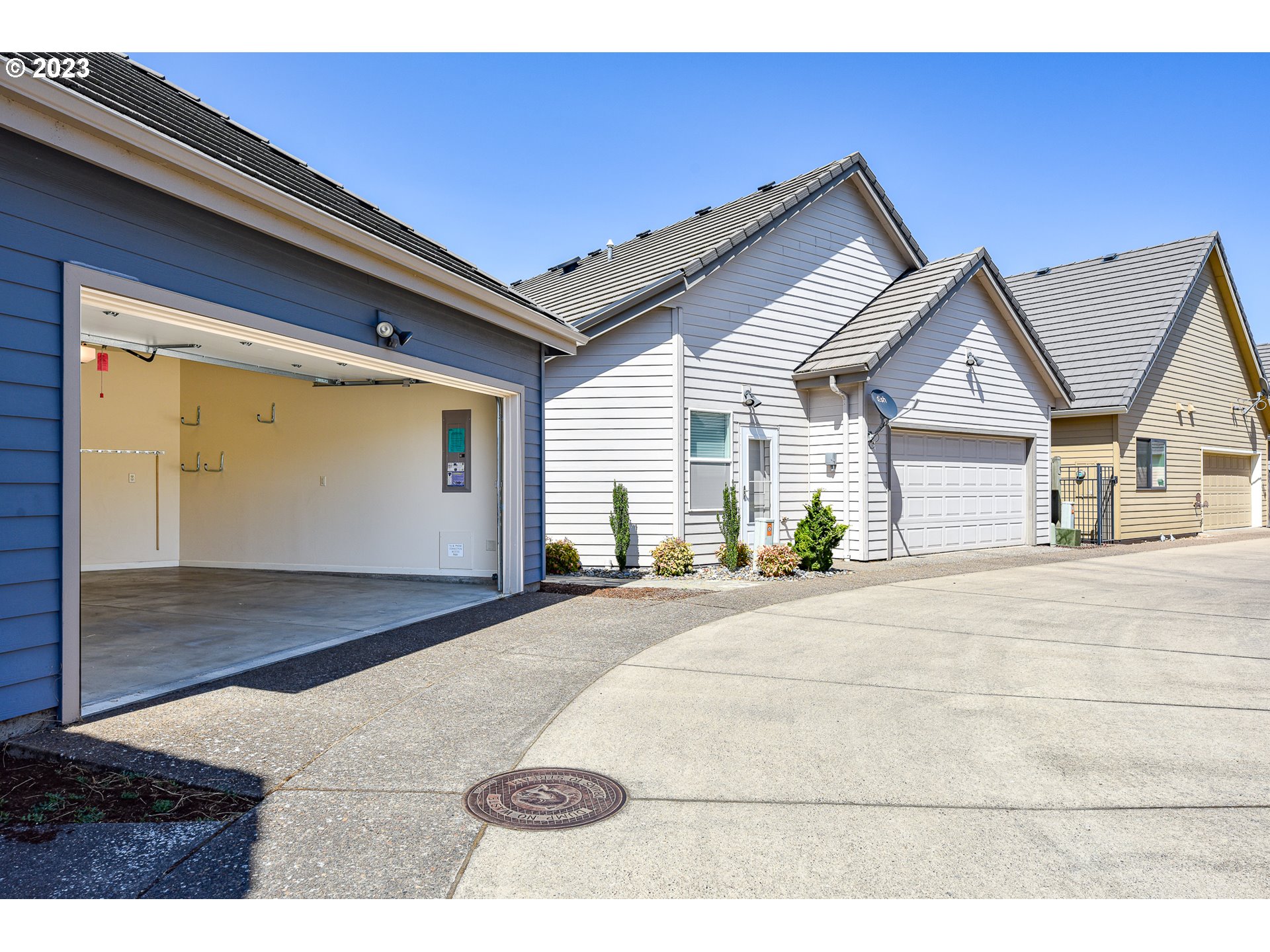 2002 Lake Shore Drive Eugene, OR 97408 - Photo 35 of 37