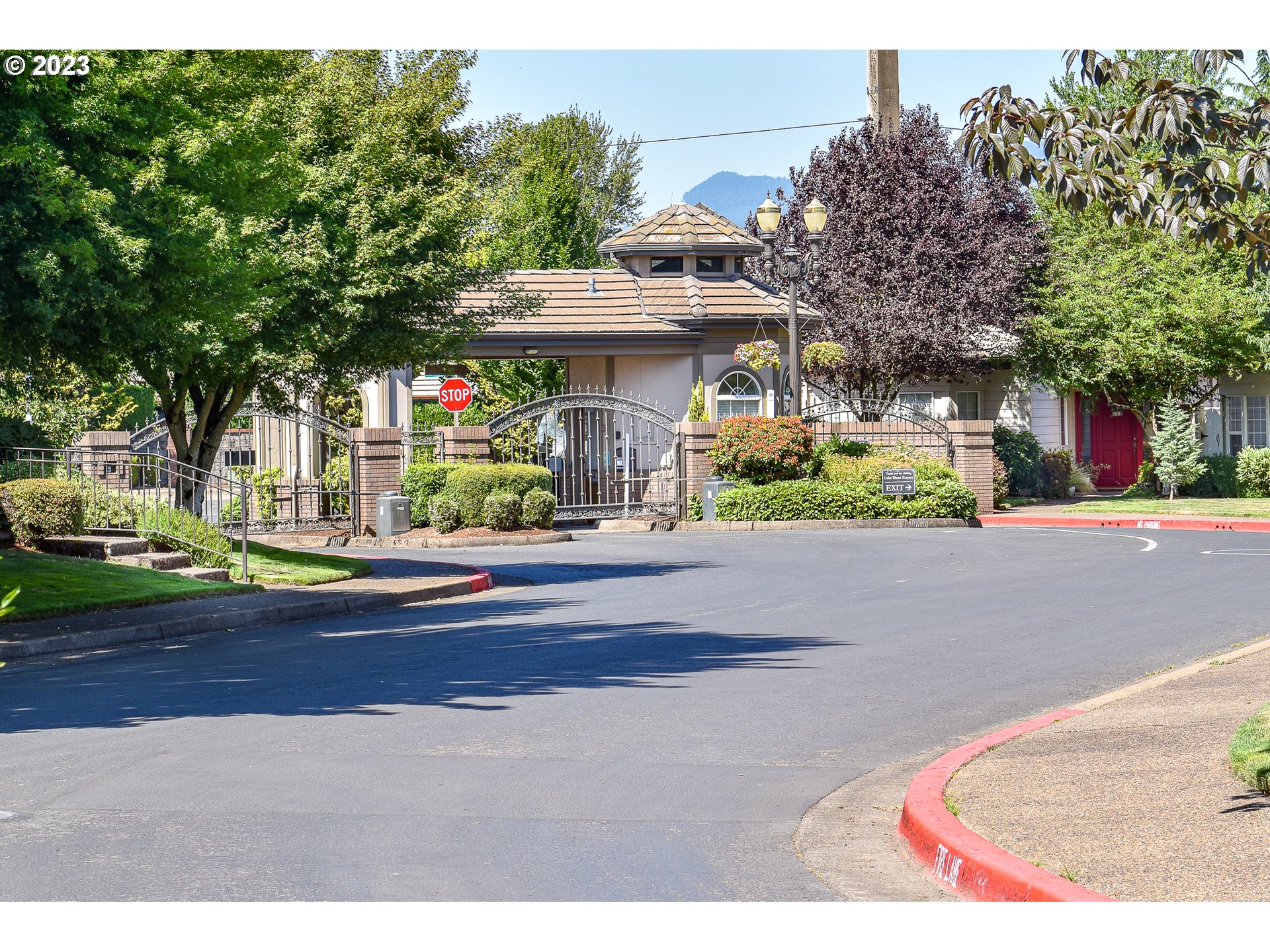 2002 Lake Shore Drive Eugene, OR 97408 - Photo 37 of 37 a view of road and trees