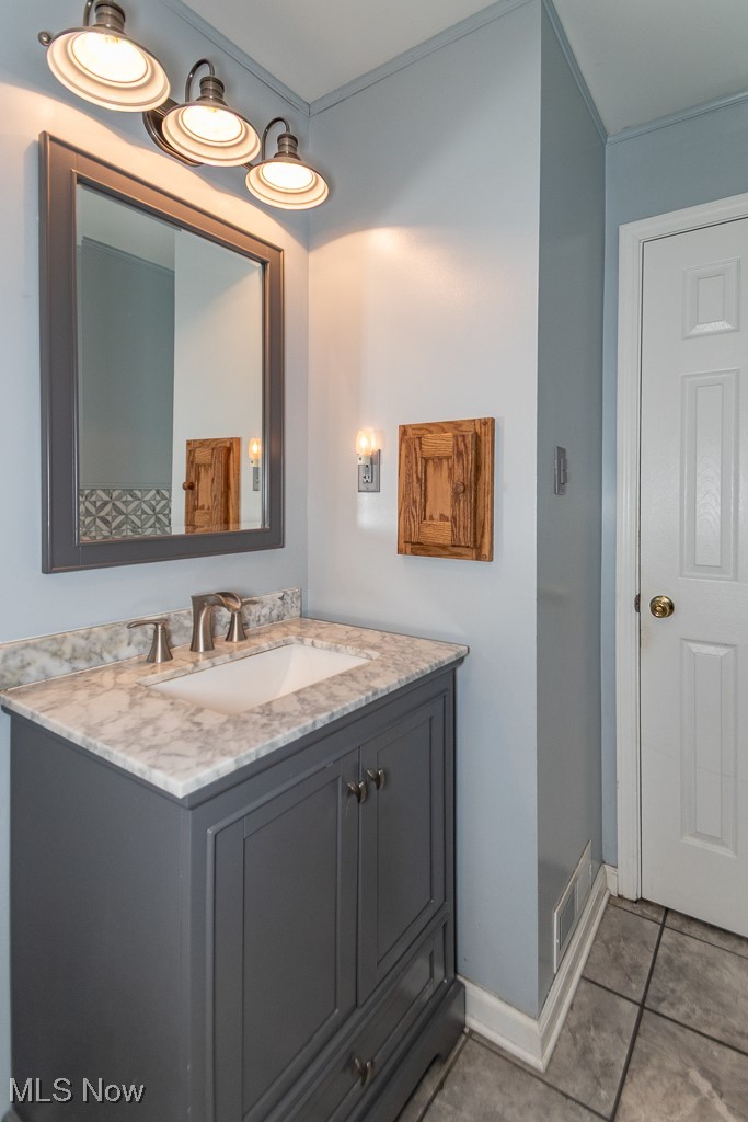 547 Dickerson Road Willowick, OH 44095 - Photo 21 of 38