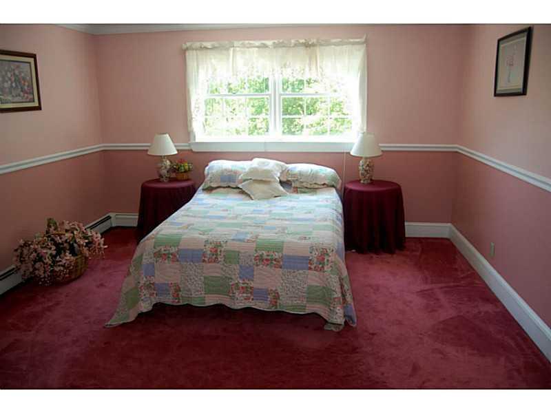 5 Elden Point Road Bailey Island, ME 04003 - Photo 17 of 34 Bedroom.
