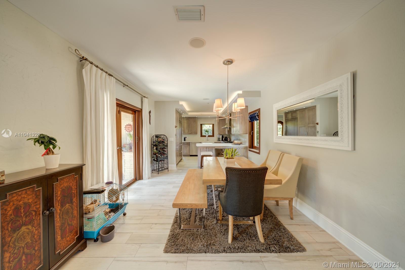 3335 Alton Road Miami Beach, FL 33140 - Photo 14 of 34