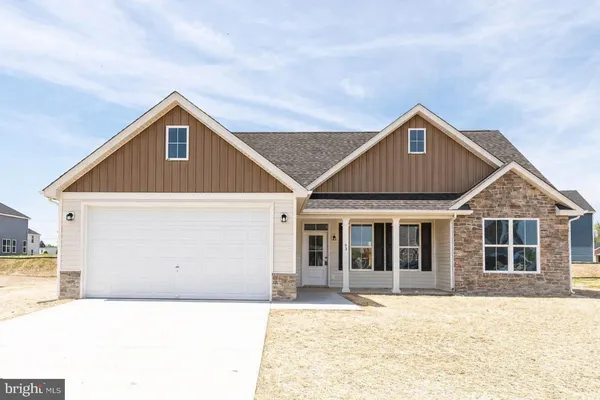 $475,000 | 40 Glenaire Road, Bunker Hill, WV 25413