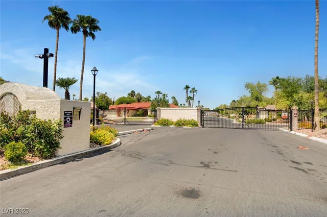 $3,000 | 4726 Monument Valley Road, Las Vegas, NV 89129