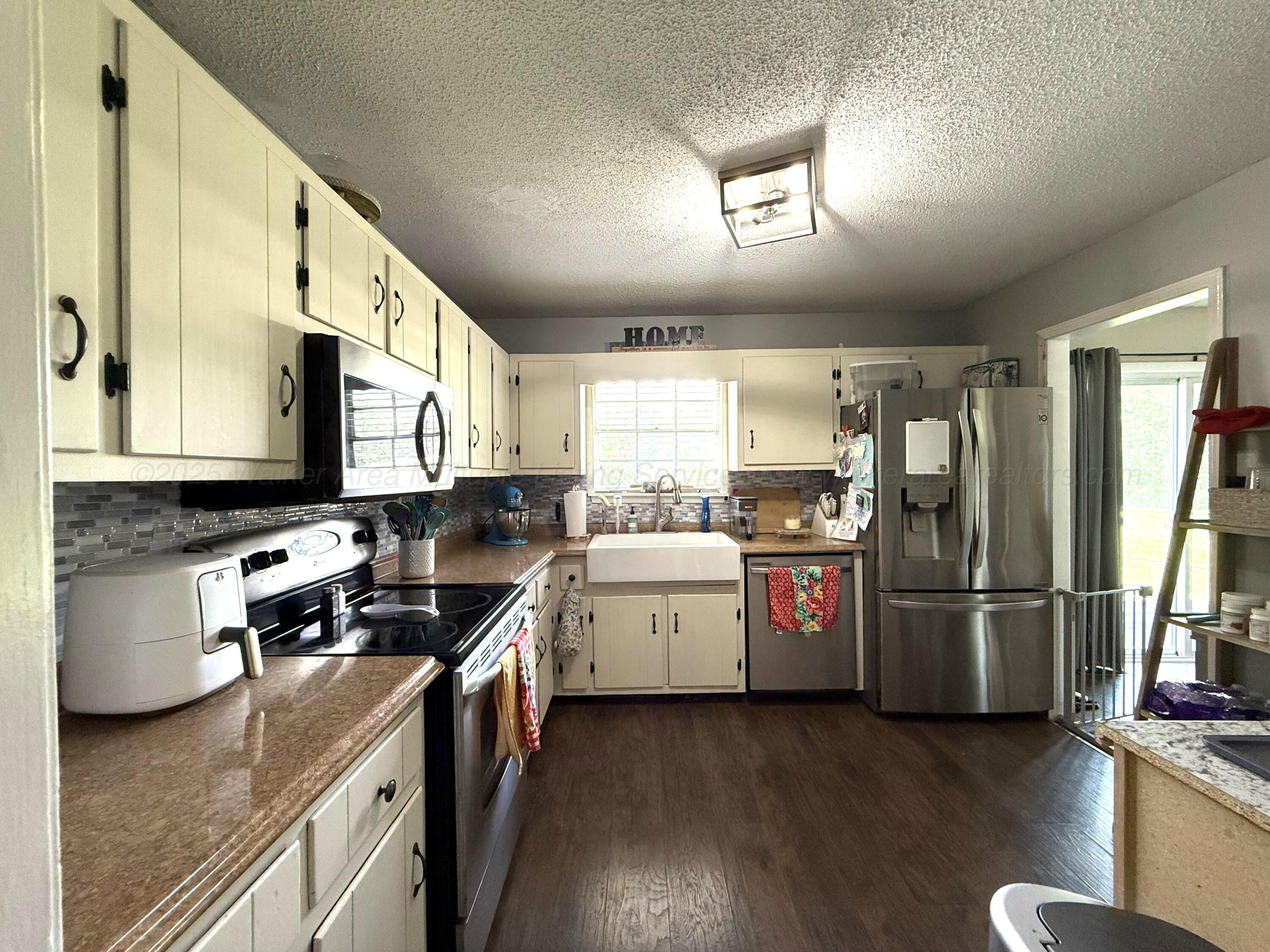 2204 Charter Road Jasper, AL 35504 - Photo 8 of 24 IMG_6774.heic