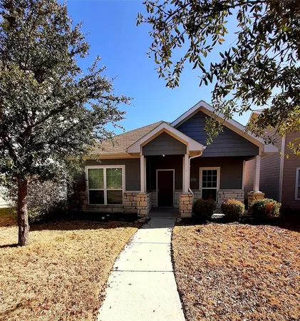 $2,100 | 10916 Hopewell Lane, Fort Worth, TX 76179