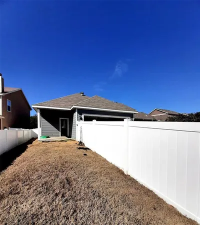 $2,100 | 10916 Hopewell Lane, Fort Worth, TX 76179