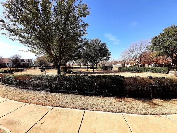 $2,100 | 10916 Hopewell Lane, Fort Worth, TX 76179