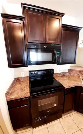 $2,100 | 10916 Hopewell Lane, Fort Worth, TX 76179