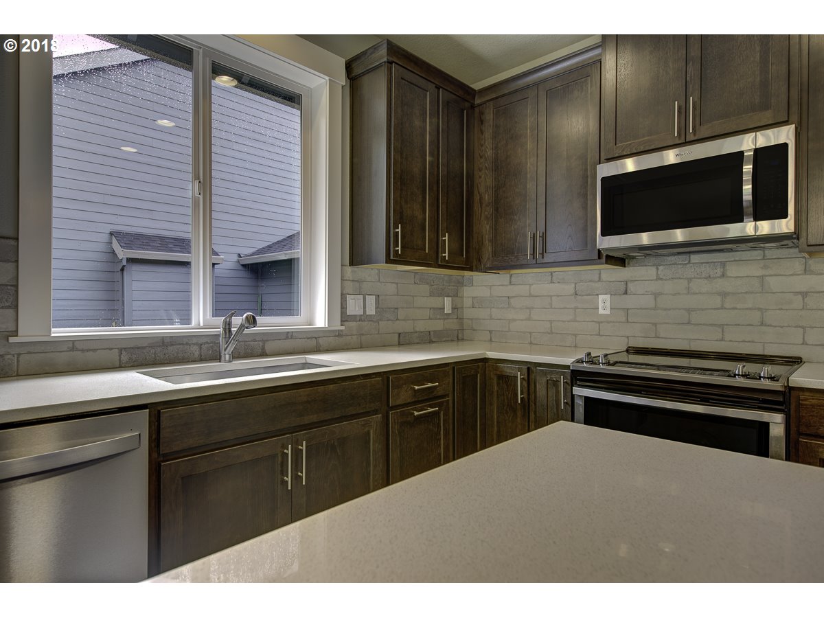 1761 Northeast Robert Road Estacada, OR 97023 - Photo 18 of 31 Gallery Image 18