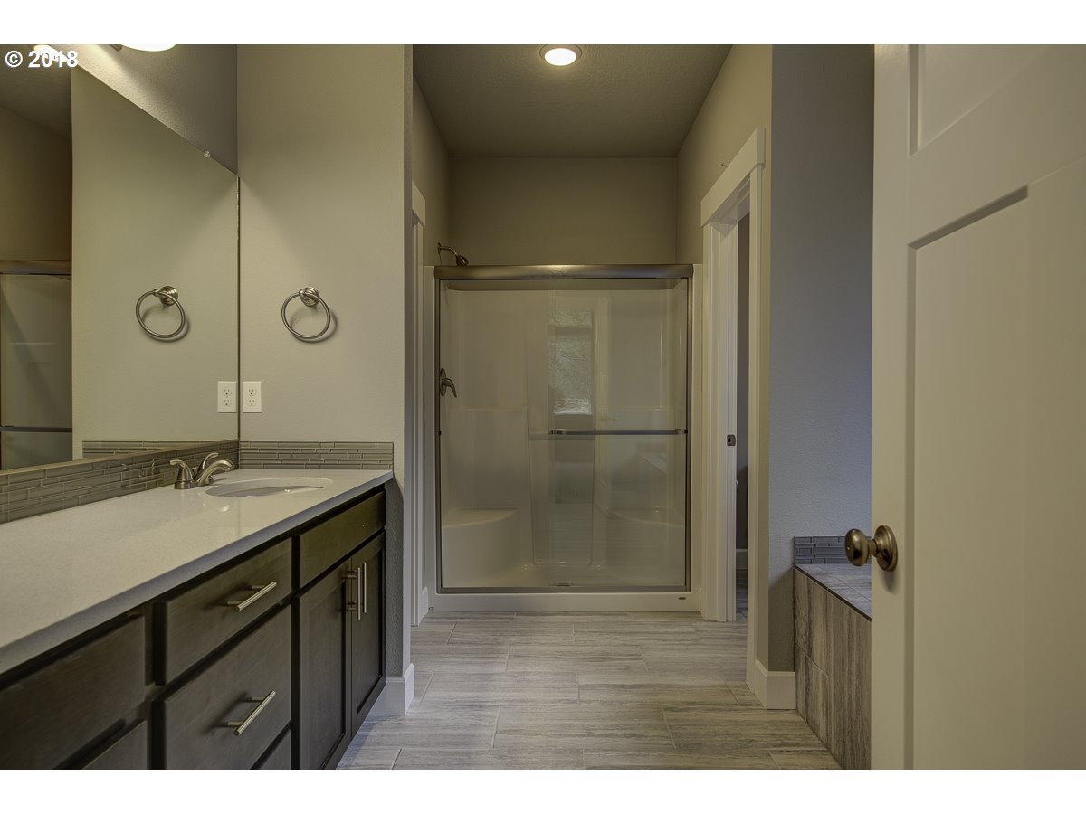1761 Northeast Robert Road Estacada, OR 97023 - Photo 22 of 31 Gallery Image 22