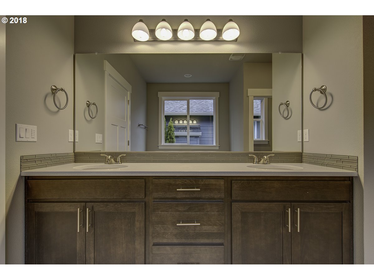 1761 Northeast Robert Road Estacada, OR 97023 - Photo 25 of 31 Gallery Image 25