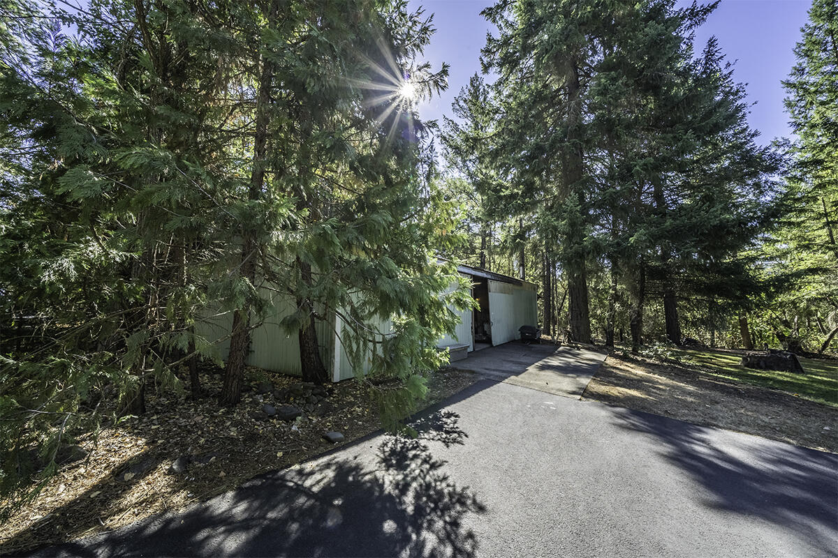 16000 North Applegate Road Grants Pass, OR 97527 - Photo 58 of 61 DSC02556-HDR