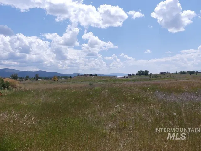 $275,000 | Lot 3 Springer Court, McCall, ID 83638
