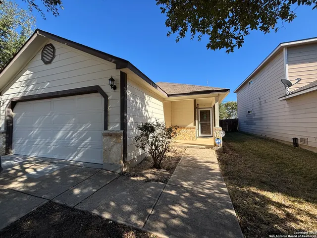 $1,500 | 9210 Silver Vista, San Antonio, TX 78254
