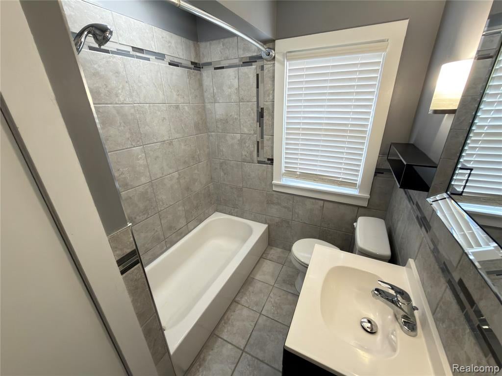 15 Forest Street River Rouge, MI 48218 - Photo 11 of 26 Gallery Image 11