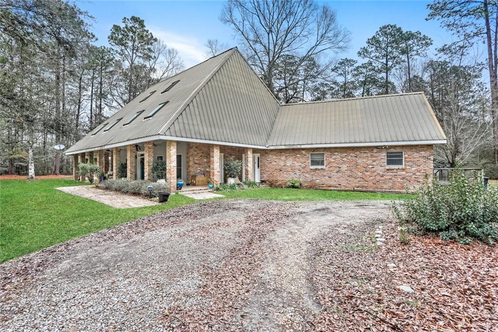 18468 Reeves Drive Covington, LA 70435 - Photo 2 of 30 Gallery Image 2