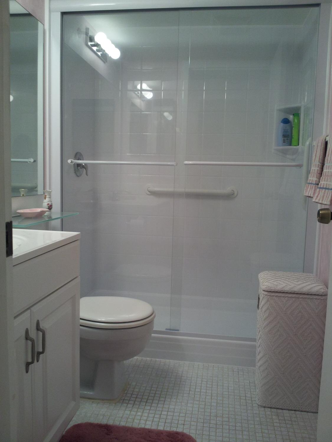 97 Dorset C, Unit 97 Boca Raton, FL 33434 - Photo 9 of 10 Main_bath