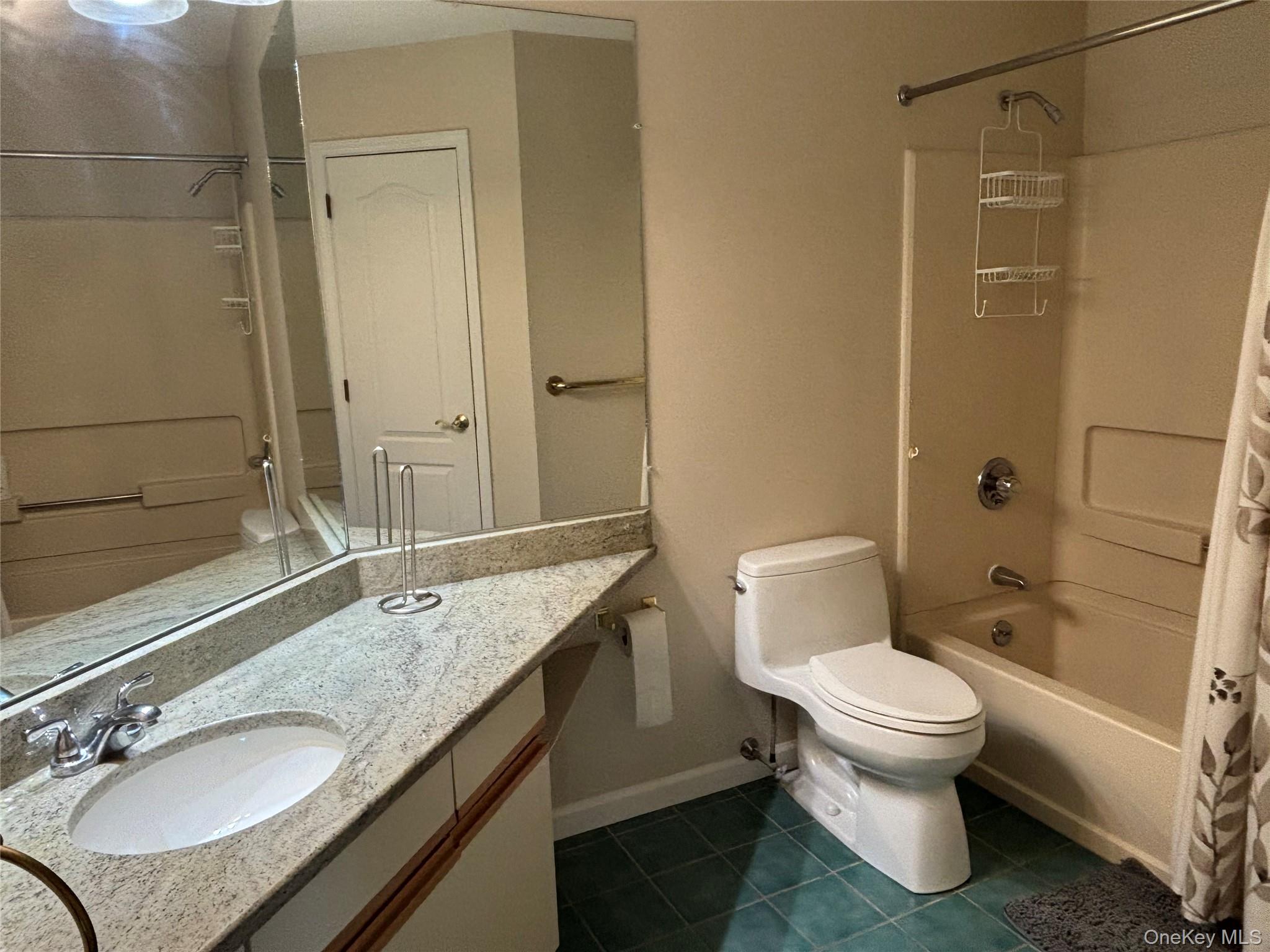 131 Elmcrest Drive Fishkill, NY 12524 - Photo 21 of 27