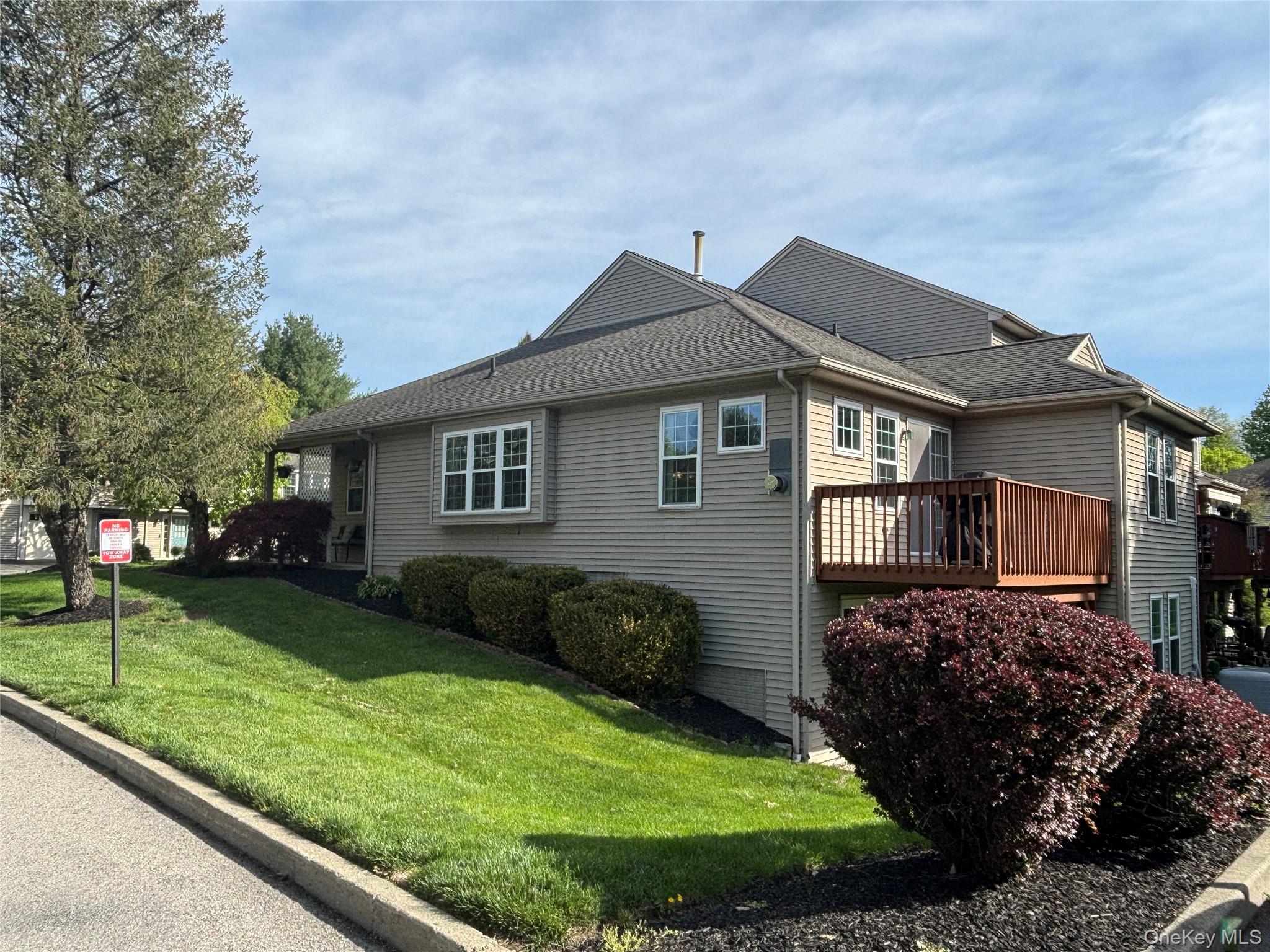 131 Elmcrest Drive Fishkill, NY 12524 - Photo 26 of 27