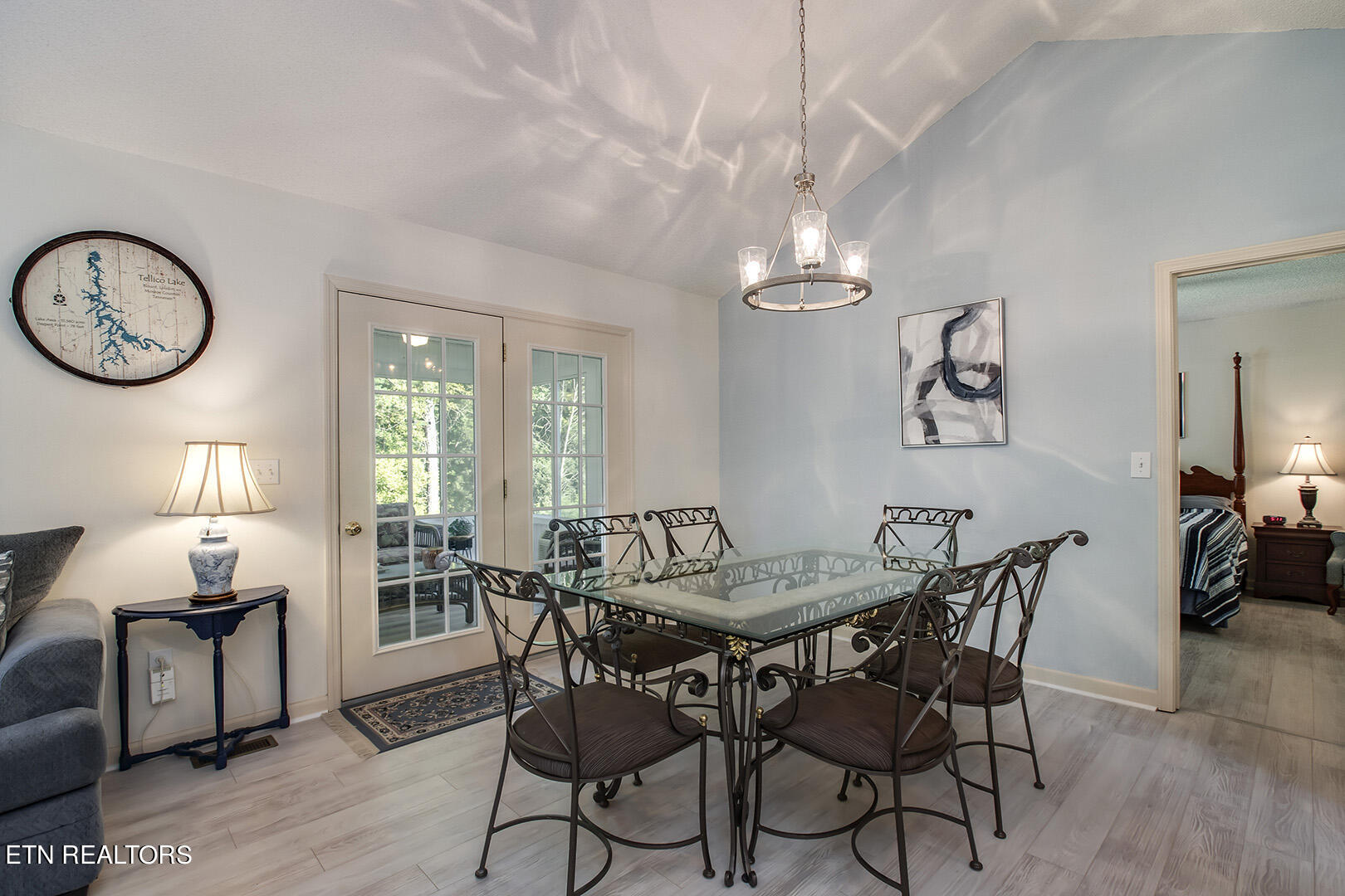 172 Inagehi Way Loudon, TN 37774 - Photo 11 of 56 11_InagehiWay_172_Dining01