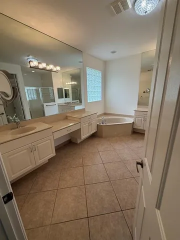 $599,900 | 12039 Oakvista Drive, Boynton Beach, FL 33437