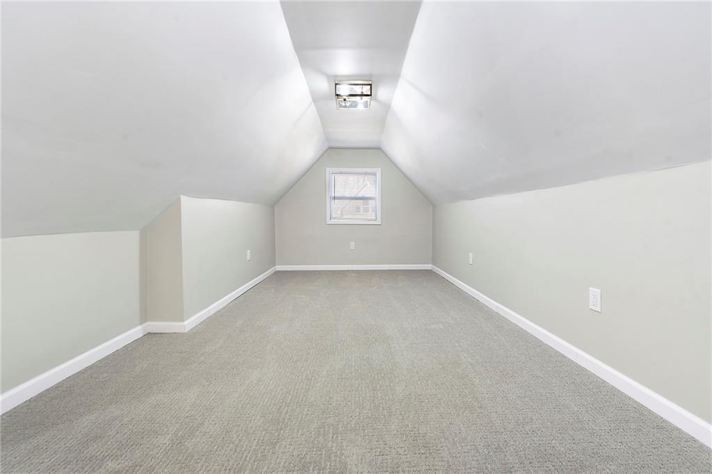 440 Ruxton Street Pittsburgh, PA 15211 - Photo 22 of 37 a view of a hallway with a window