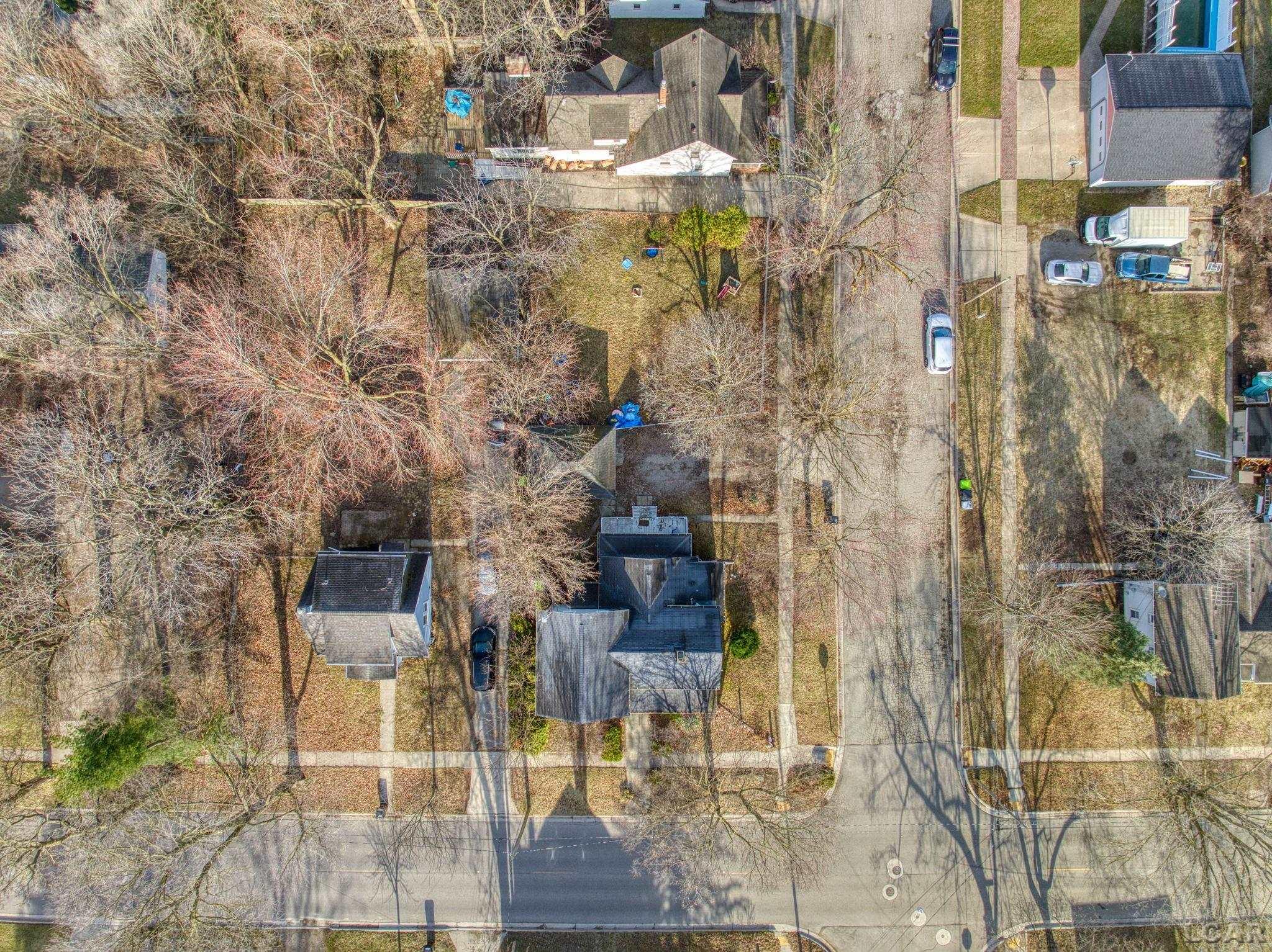 623 North Locust Street Adrian, MI 49221 - Photo 31 of 38 50169647-6c43b673-ac13-45dc-951c-a1ed45724dd2.JPG