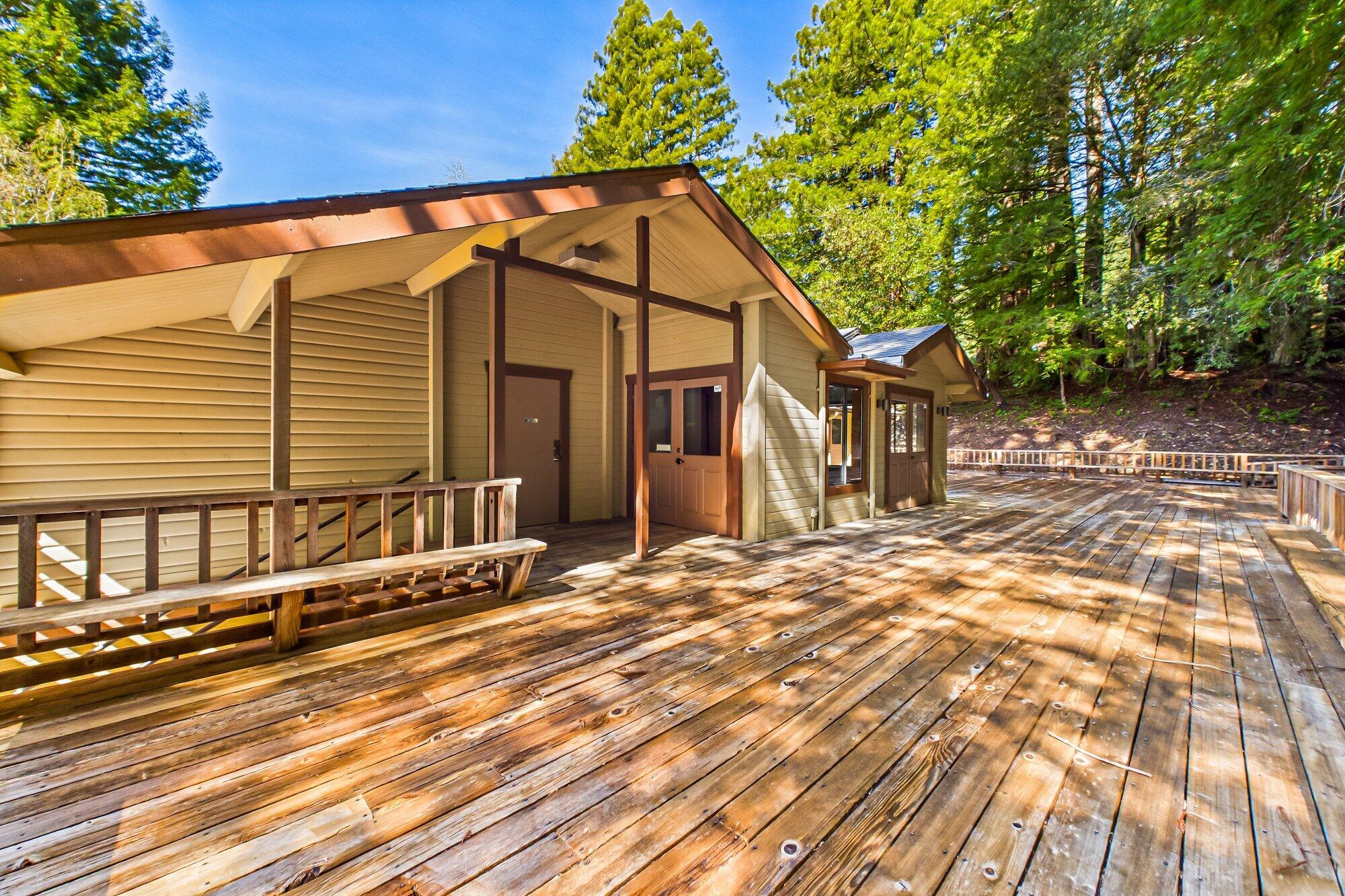 625 Newton Road Weott, CA 95571 - Photo 2 of 31