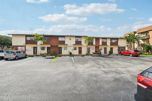 $360,000 | 20 Southwest 108th Avenue, Unit F7, Sweetwater, FL 33174