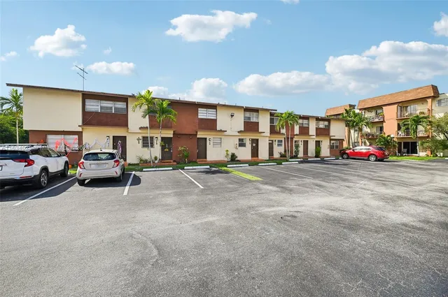 $360,000 | 20 Southwest 108th Avenue, Unit F7, Sweetwater, FL 33174