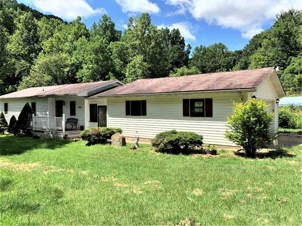 6102 Reuben Branch Road Salt Rock, WV 25559 - Photo 1 of 29 Gallery Image 1
